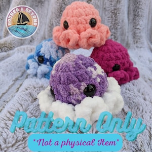 Könnte beinhalten: Ein Häkelmuster für drei Amigurumi-Oktopus-Plüschtiere. Die Oktopus-Plüschtiere sind rosa, blau und lila mit weißen Tentakeln. Der Text "Pattern Only *Not a physical Item*" befindet sich am unteren Rand des Bildes.