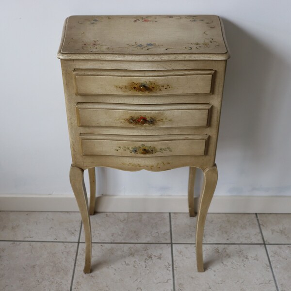 Florette Bow Chest main image 1