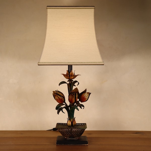 Italian midcentury tole tullip metal flower table lamp (ST.165)