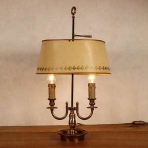 Lampada da tavolo classica francese in stile bouilotte con paralume in metallo patinato (ST.2)