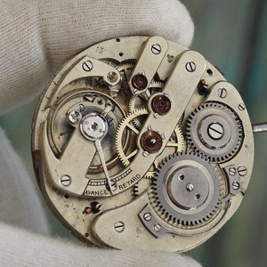 High grade pocket  watch movement -  working condition