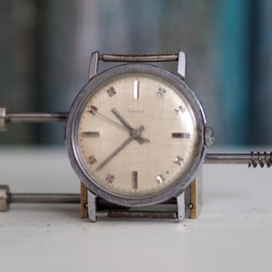 TIMEX - mechanical   men's   watch , mechanical wind up men's watch - not working, for spares, repair