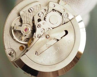 RONDA 2238 Automatik-Uhrwerk - Datum um 3 Uhr, Vintage Schweizer NOS-Uhrwerk, laufender Zustand