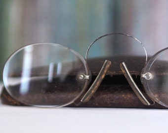 Antique European  eye glasses  Pince nez style, C-bridge pince nez spectacles ,  antique spectacles,steampunk costume, stempunk cosplay