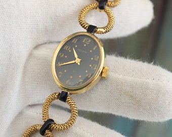 LaR -  Vintage German mechanical wind up bracelet Watch - mint condition, unused, NOS