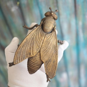 Vintage Fly Shaped Cigar Ashtray – Brass Insect Form Trinket Box – 18.5 cm Long