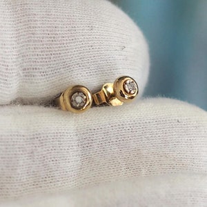 Pendientes vintage de diamantes alemanes hechos a mano en oro de 8 quilates .333 (2 unidades de 0,01 ct)