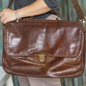 The Bridge - Made in Italy, grote handgemaakte leren tas, handgemaakte leren tas, handgemaakte schoudertas, bruin lederen handtas