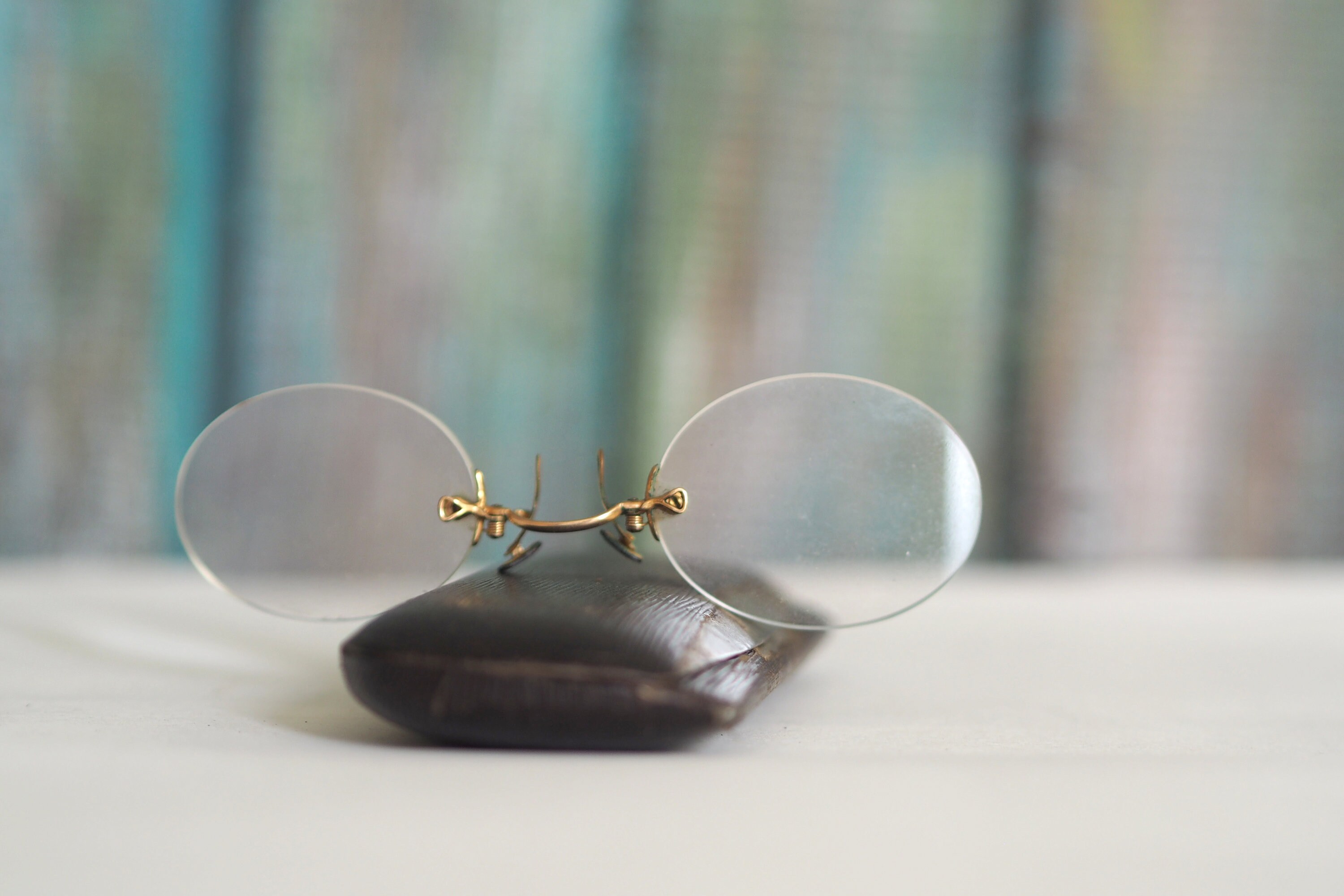 Reinventing vintage: 'pince-nez' inspiration - Eyestylist