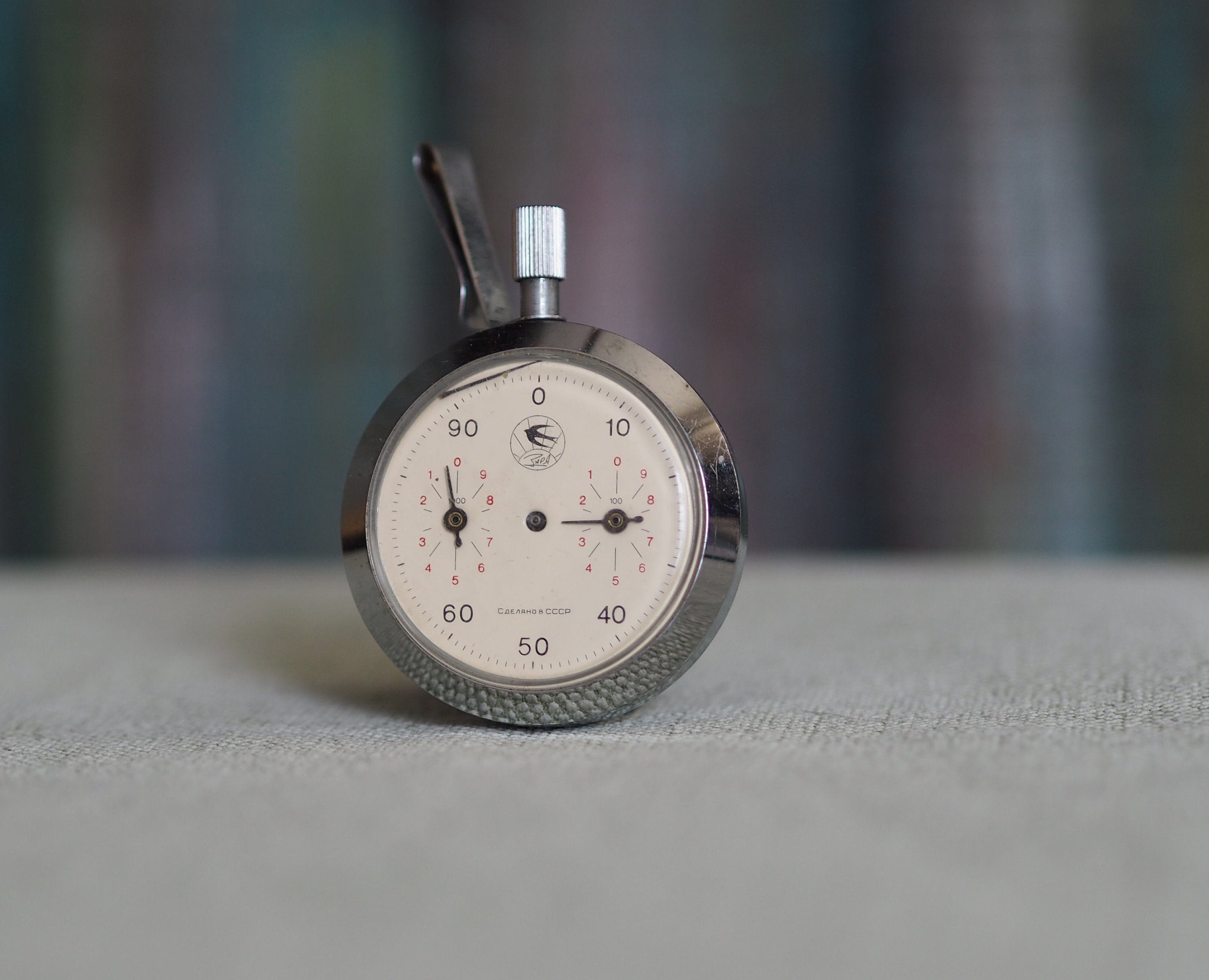 Raketa mécanique, montre Soviétique de tact • Cafe Noir - Les montres