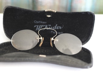 Pince Nez' glasses for Eyewear Kit (92VPTU3P9) by MichielCornelissen