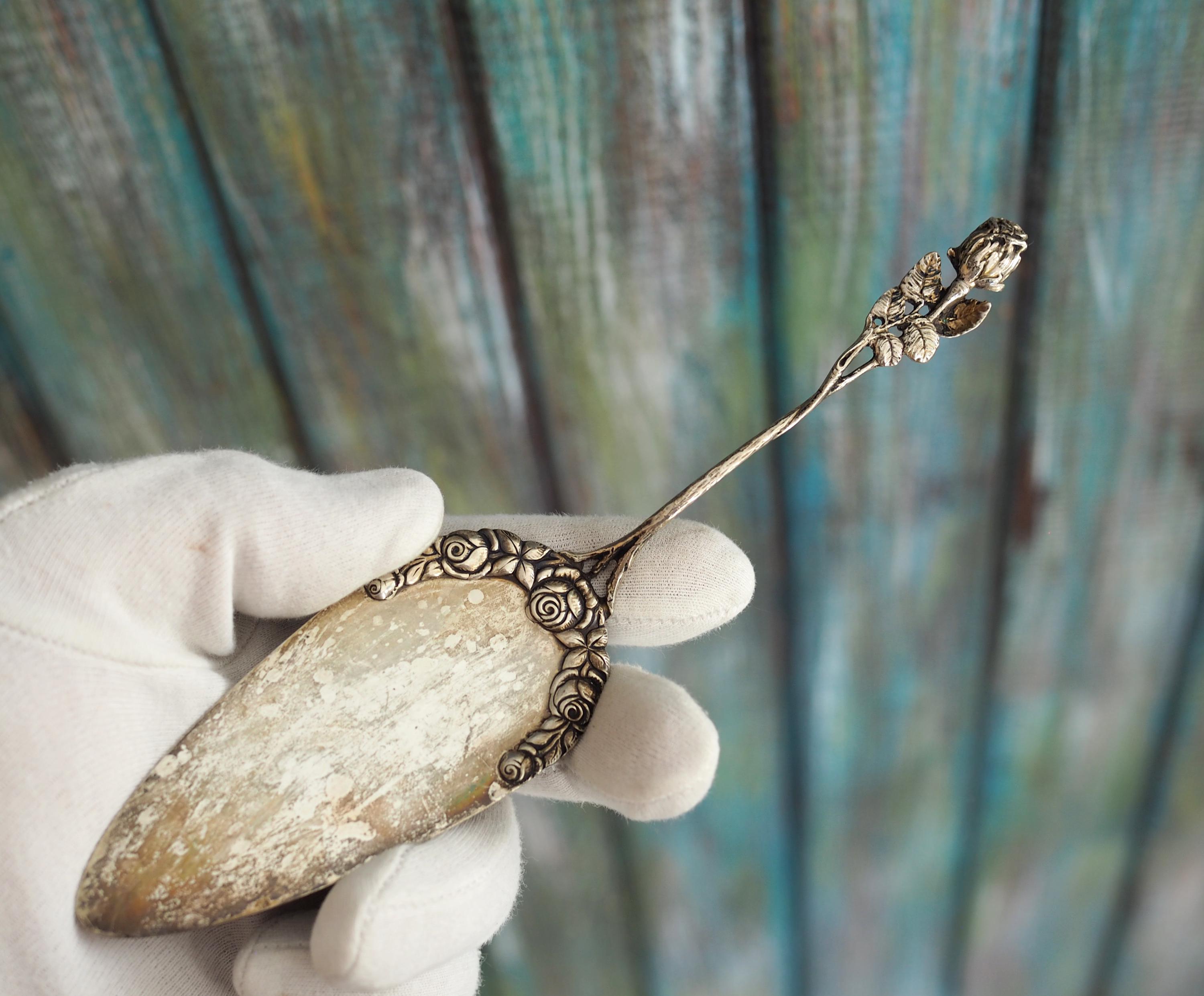 アンティークドイツ製 .835 シルバー ペストリー/ケーキ/シュガー