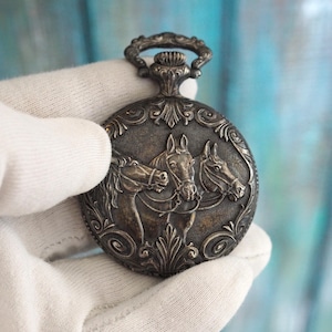 Vintage Horse Motif Pocket Watch Case for ETA Unitas 6498 6497 – Ornate Silver Tone Case with Hinged Cover – 46mm Replacement Case