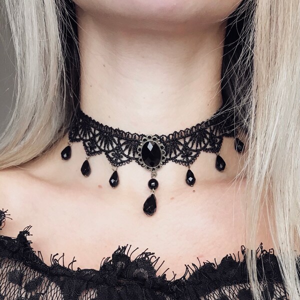 Vintage lace choker - Victorian style choker - steampunk style - steampunk choker - black lace choker- goth style jewelry- gothic