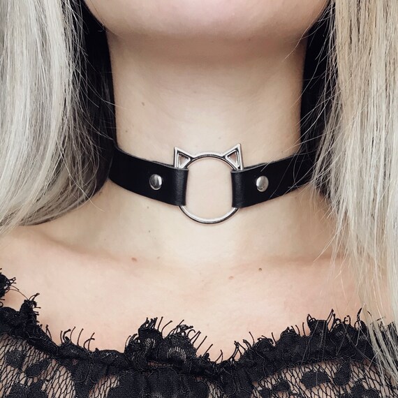 Cat on sale collar choker