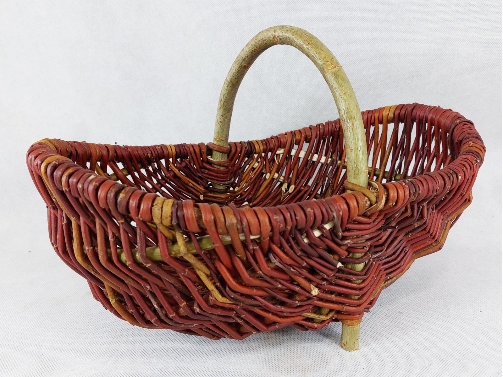 Berries and Nuts Wrenbury Small Egg Collecting Basket Mushroom Basket Nut Harvesting Basket
