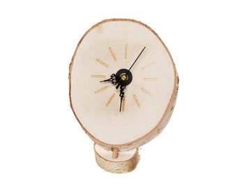 Horloge de table en bois - Idéale pour le salon, la cuisine ou le bureau - Horloge en bois de bouleau avec pile - Dimensions L 16 cm x H 23 cm