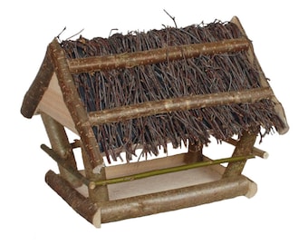 Mangeoire à oiseaux Nichoir - Aire d'alimentation - Protection contre la pluie et la neige - En bois de noyer Toit recouvert de branches de bouleau.