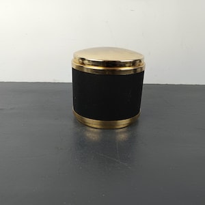 Vintage cigarette dispenser, cigarette holder, cigarette display, vintage decor object, smoker, cigarettes, unusual, enamel ashtray
