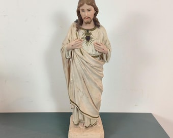 Oud beeld van het Heilig Hart van Jezus, groot beeld van Jezus, het Corpus van Christus, het Lichaam van Christus, religieus icoon, groot beeld van Jezus