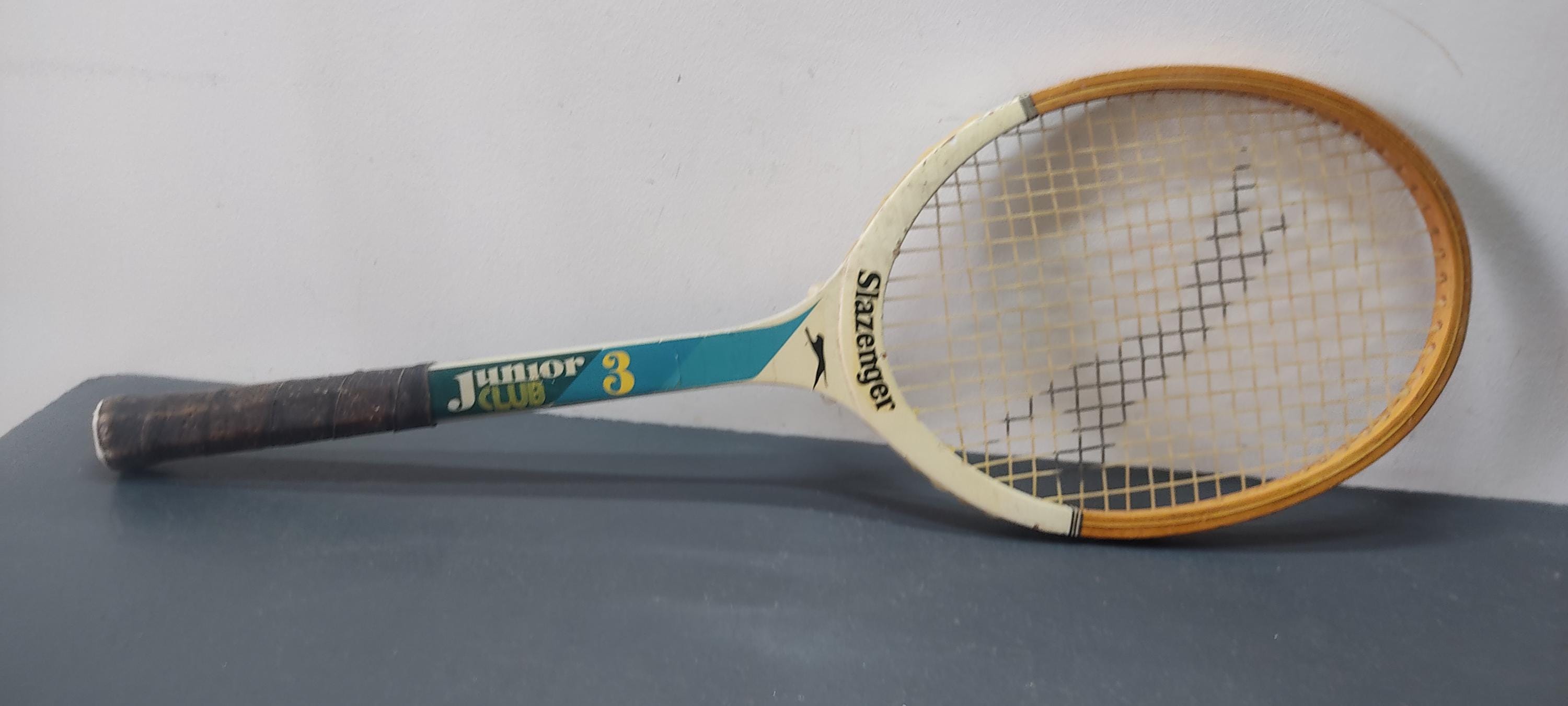 Raquette de tennis slazenger + presse - Collection Raquette de tennis slazenger + presse - Collection