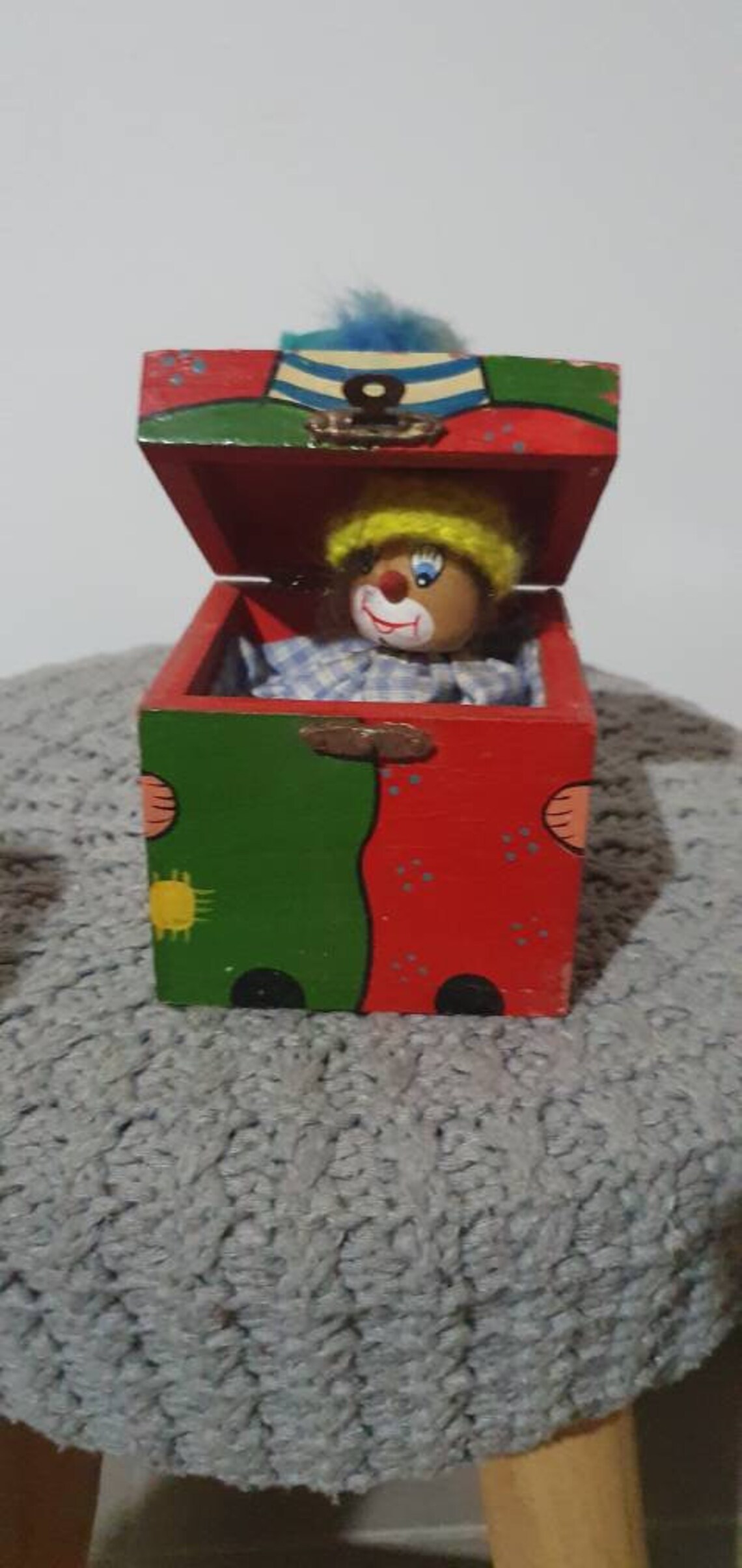 clown in the box toy