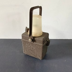 Wonder lamp type &quot;TIFON&quot;, railway workers, Made in France, Railway, Portable lamp, Tifon lamp, Railroad lamp, Old lamp