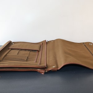 Ancienne sacoche Lancel cartable , marque de luxe, Lancel, porte-document marron, made in France, image 3