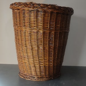 Ancienne grande corbeille en osier vernis, panier à linge, vannerie, rotin, rangement, made in France zdjęcie 1