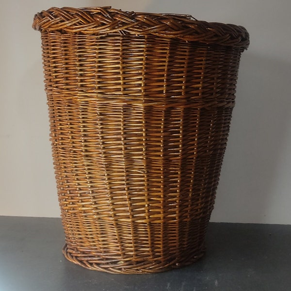 Ancienne grande corbeille en osier vernis, panier à linge, vannerie, rotin, rangement, made in France