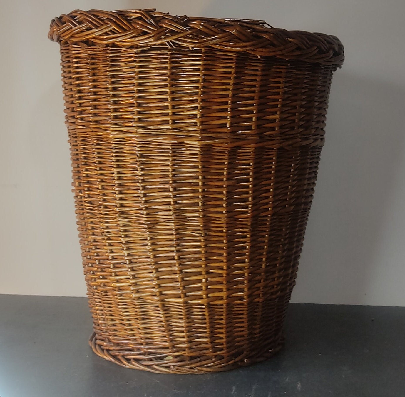 Panière à baguette ancienne en osier