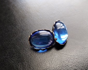 EMMONS Vintage 1960s Oval Clip On Earrings Blue Cabochon Signed Collectible Jewelry