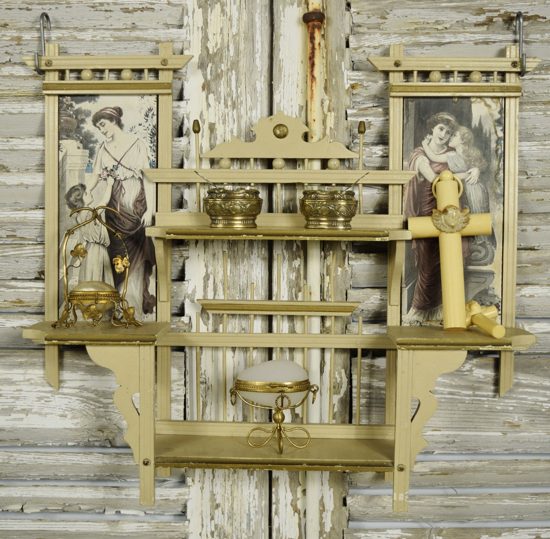 Étagères Murales Français Antiques Célestes avec de Charmantes Scènes Romaines Imprimées C1900