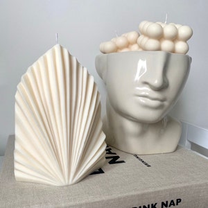 THE PALM Large Soy Wax Palm Spear Candle Coral Shell