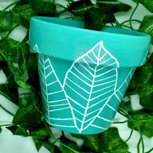 Hand Painted Plant Pot 11cm/13cm/15cm/17cm Plant Pot, floral, leaf, leaves, hand drawn Themed Indoor Plant Pot, Terracotta Planter