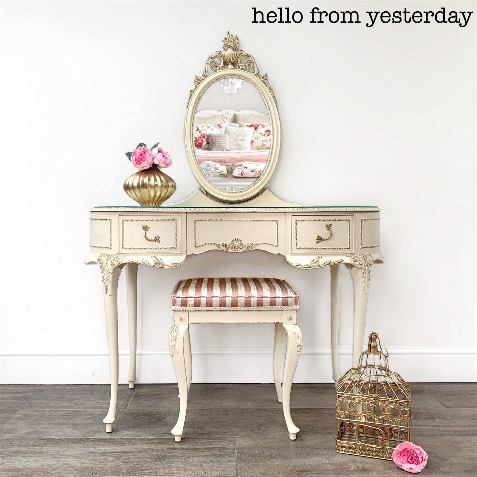 retro dressing tables for sale Antique Victorian Dressing Table in Mahogany, 1860