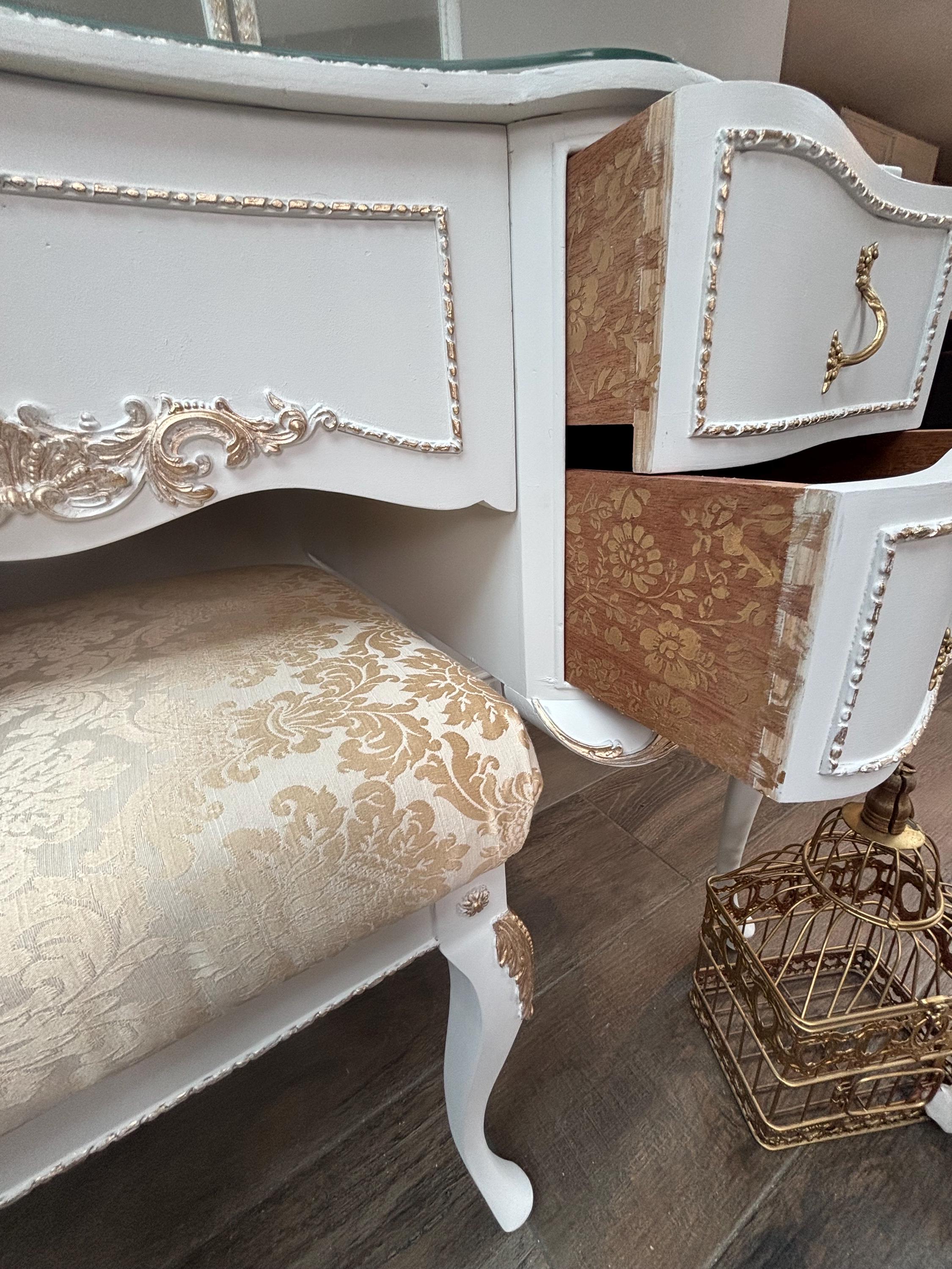 Vintage French Style Dressing Table, White and Gold Trim, Triple Mirror and Stool - Etsy Vintage French Style Dressing Table, White and Gold Trim, Triple Mirror and Stool - Etsy
