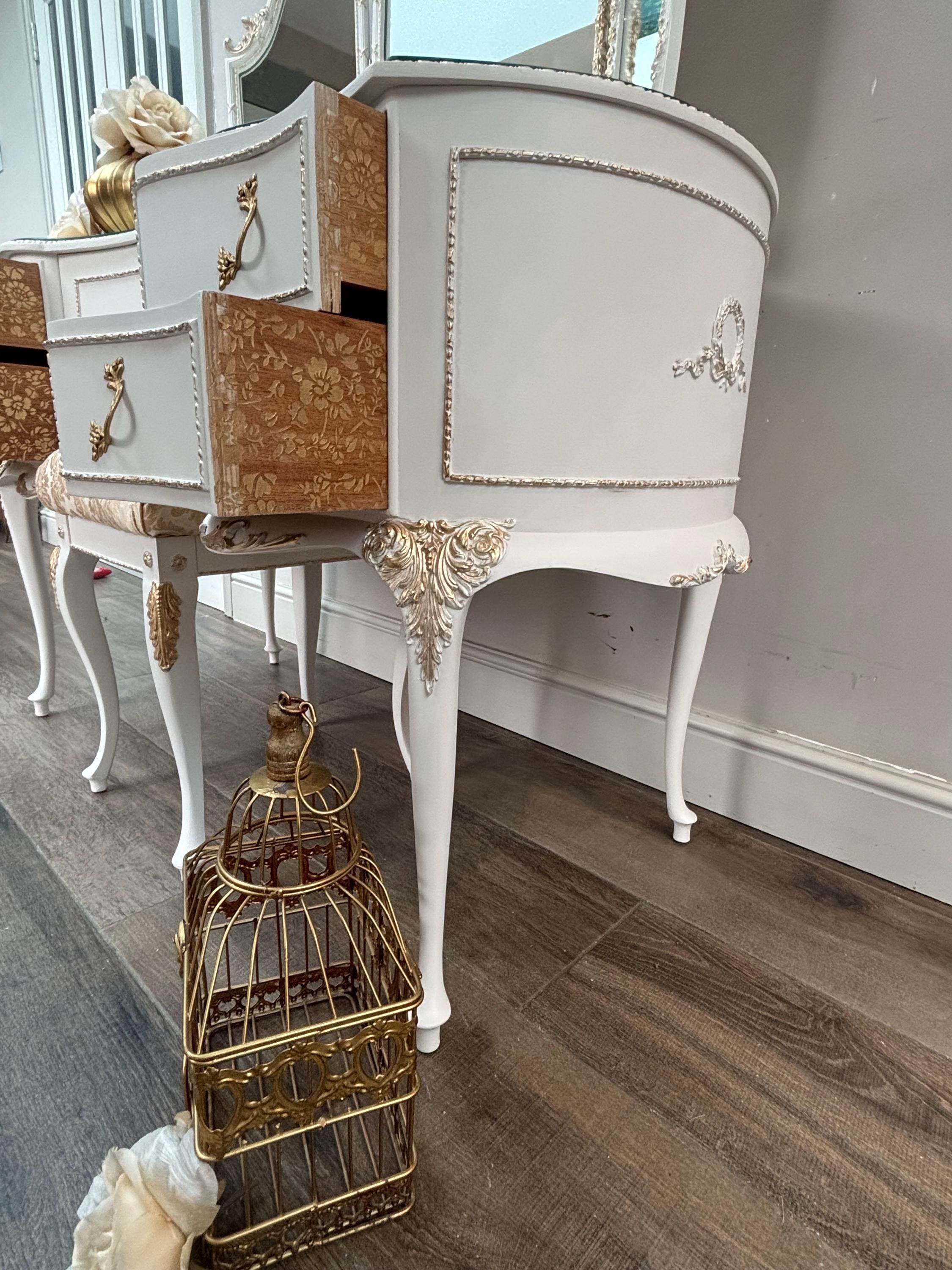 Vintage French Style Dressing Table, White and Gold Trim, Triple Mirror and  Stool - Etsy