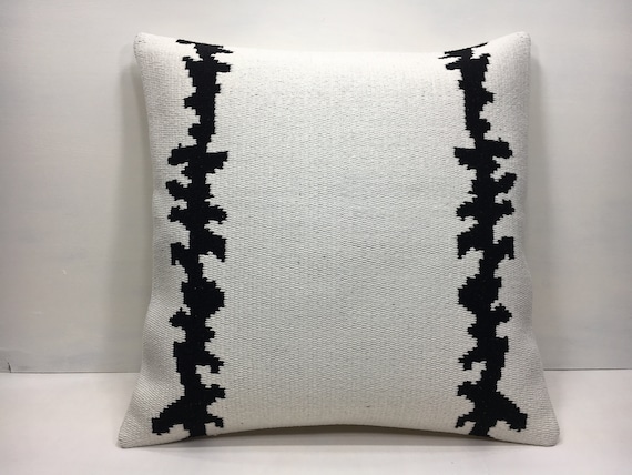 Kilim Pillow 18x18 Turkish Kilim Pillow Black Striped Pillow Handmade Pillow Case Decorative Pillow Throw Pillow Home Decor Beeding Etsy