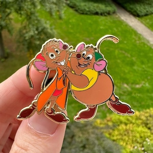 Pin de esmalte de Jaq y Gus - pin de esmalte duro - Cenicienta - Pin inspirado en Disney.