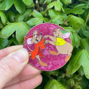 Jaq und Gus Limited Edition 50 – Emaille-Pin – Etiketten-Pin – Disney inspirierte Emaille-Pin – Aschenputtel