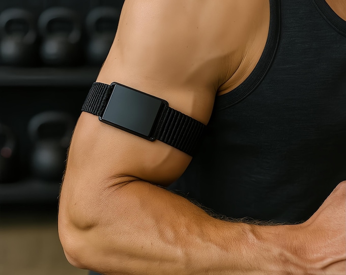 WHOOP 5.0 Bicep Strap – Elastic Nylon Arm Band with Integrated Protective Case