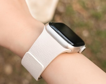 Magnetic Silicone Apple Watch Band: Pebbled Leather-Look Strap
