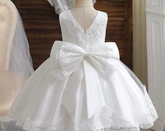 White Baby girls Birthday princess dress bridesmaid's dress for a girl  with a bow on the back I.D 4