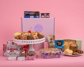 AFTERNOON TEA HAMPER, 3-4 people , Personalised, mother’s day, Anniversary,  Present, Gift, Luxury, Cream tea, Birthday gift, Spa, Relax