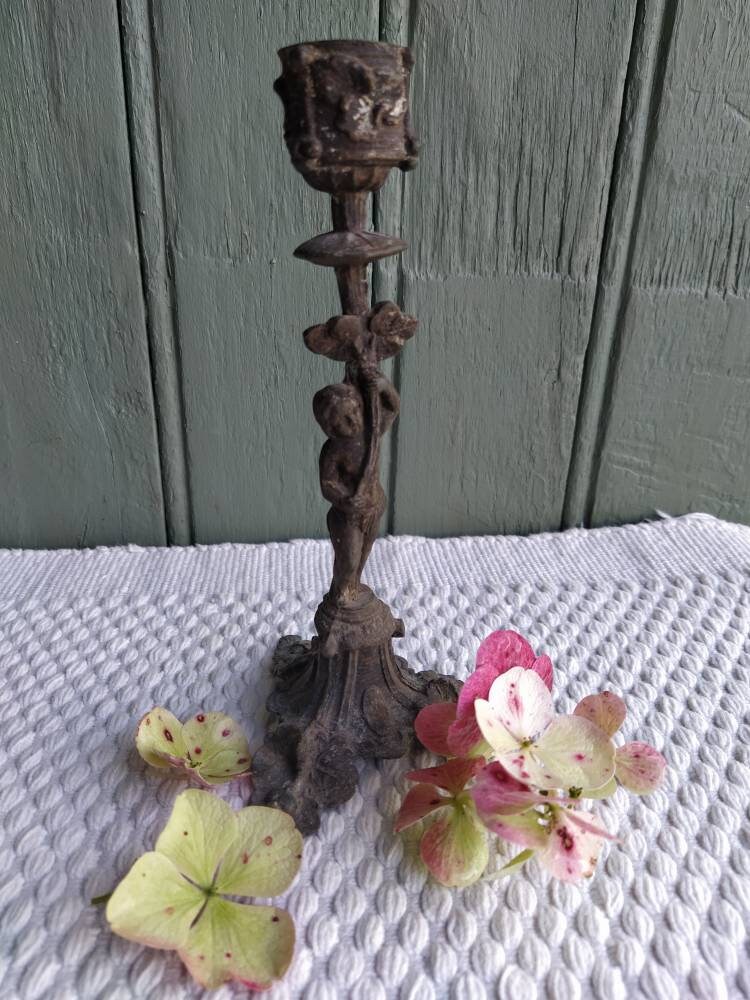 Fabuleux Bougeoir de Conception Chérubin Vieilli Vers La Fin Des Années 1800