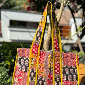Indische Baumwolle gesteppte Einkaufstasche Handgemachte Einkaufstasche Floral Block Gedruckt Einkaufs Markt Reisetasche Mehrzwecktasche Schultertasche Frauen Handtasche