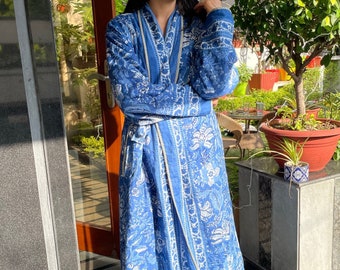 Handblock print Reversible Quilted Robe| Jaipuri Print Free size house coat w/pockets | Indian cotton winter robe|Women’s winter lounge robe