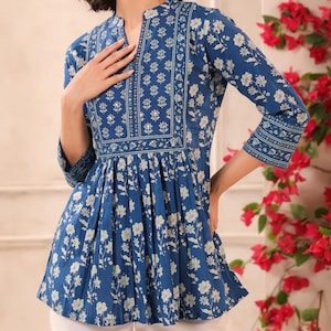 Hand block printed cotton floral top Blue Jaipuri print Kurti Summer women’s Indian cotton top Blockprint top,3/4th sleeves,hip length