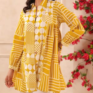 Hand block printed cotton floral top yellow Jaipuri print Kurti loose Summer womens Indian cotton top Blockprint top A line kurti,hip length